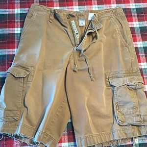 Lucky size 32 cargo shorts